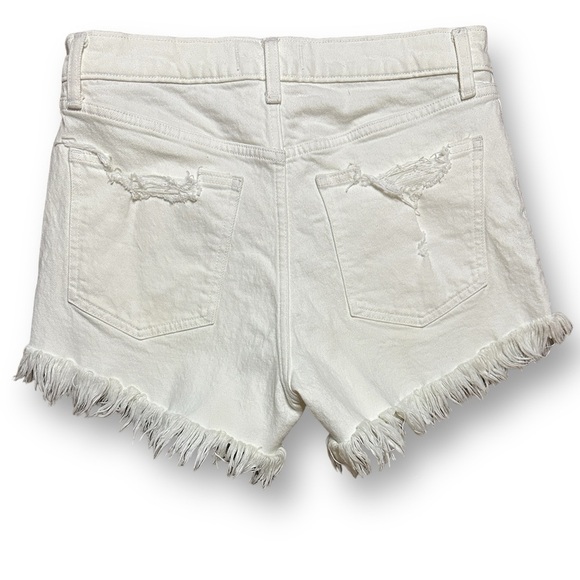 ABERCROMBIE & FITCH High Rise 4" Distressed Short in White Sz. 8 / 29 - Picture 3 of 7